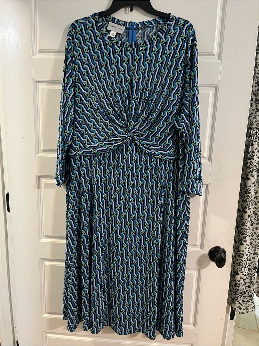 Donna Morgan Blue Multi Twist-Front Midi Dress